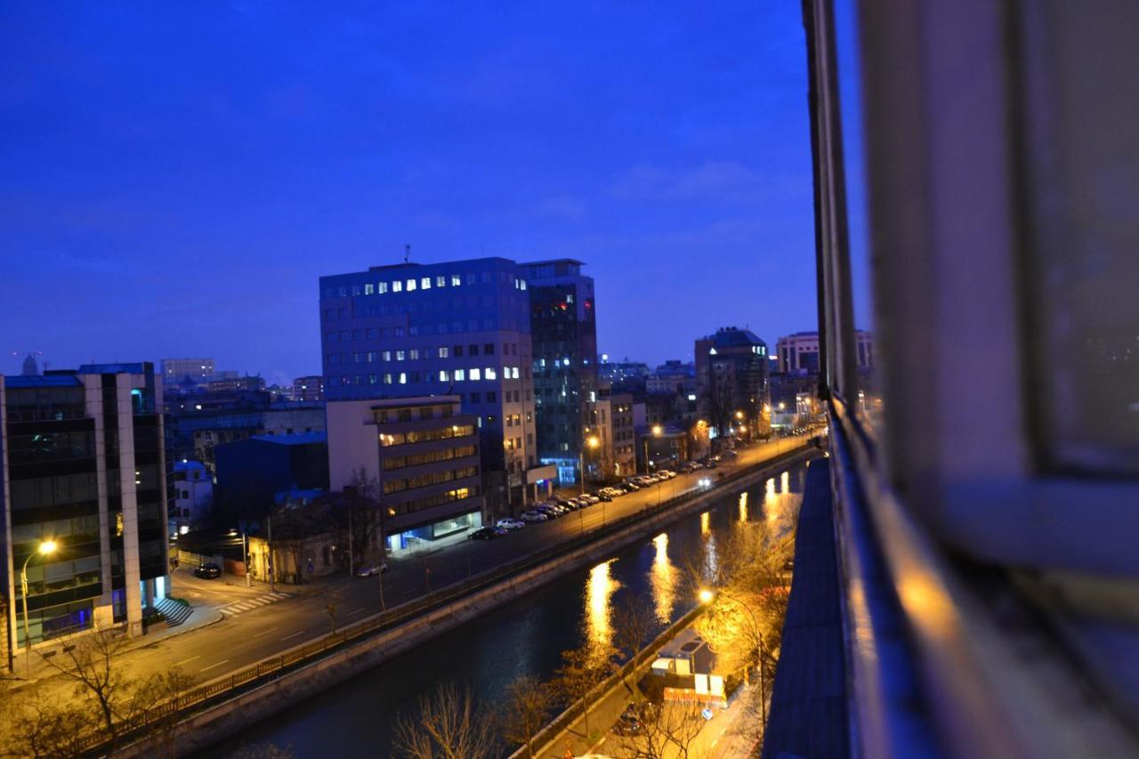 Dreams By The River Apartment Bukares Bagian luar foto