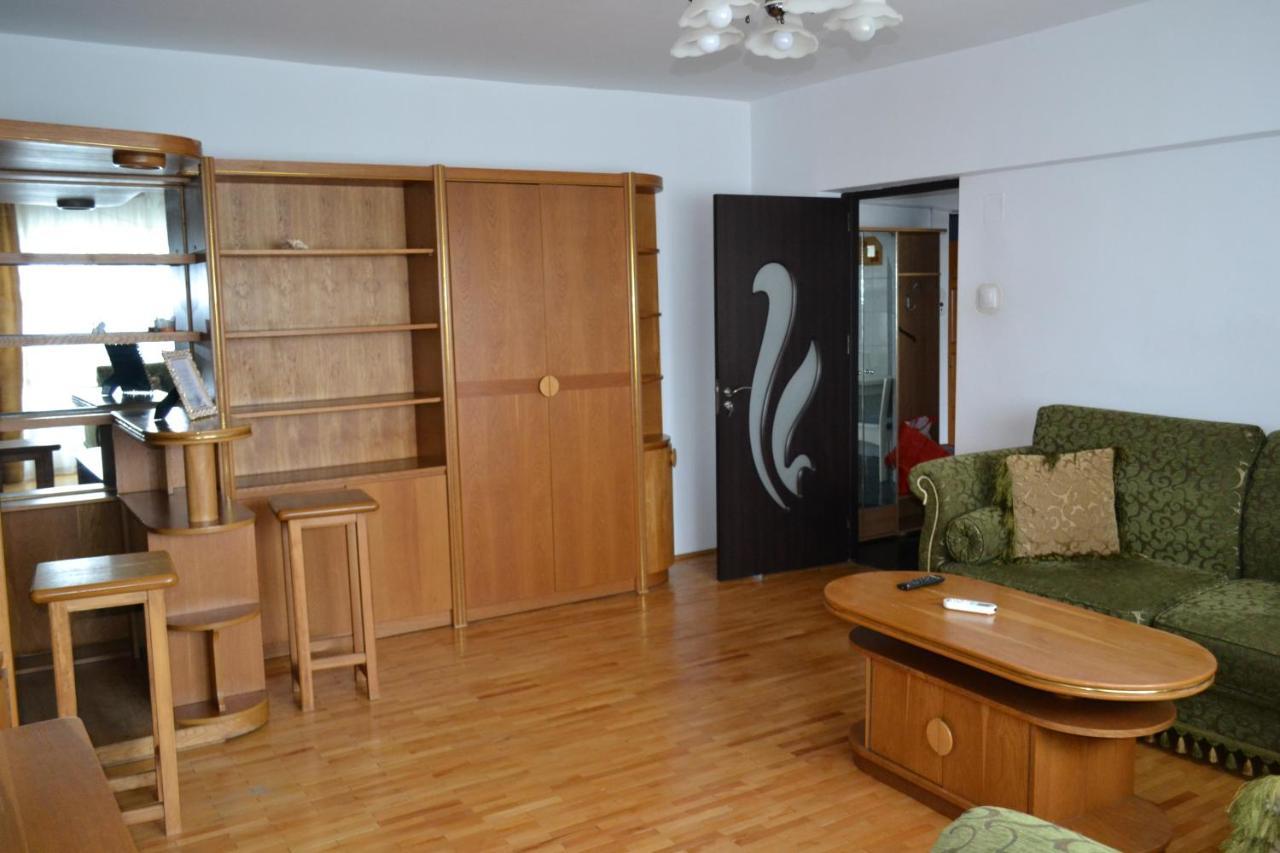 Dreams By The River Apartment Bukares Bagian luar foto